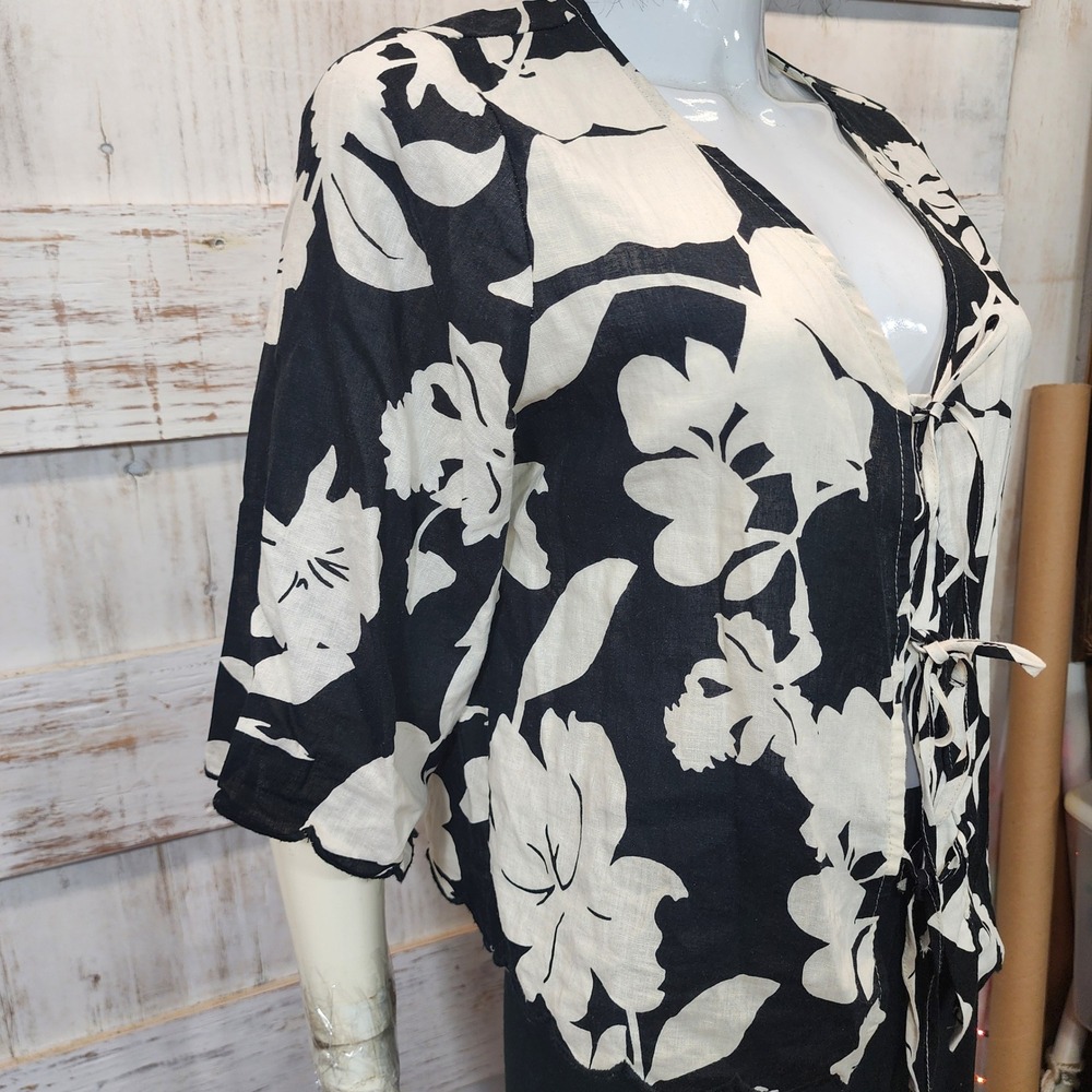 Christian Siriano New York Black White Floral Linen Blend Tie Front Top Small 31